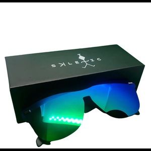 Brand new polarized anti scratch mirror like  unisex sunglasses